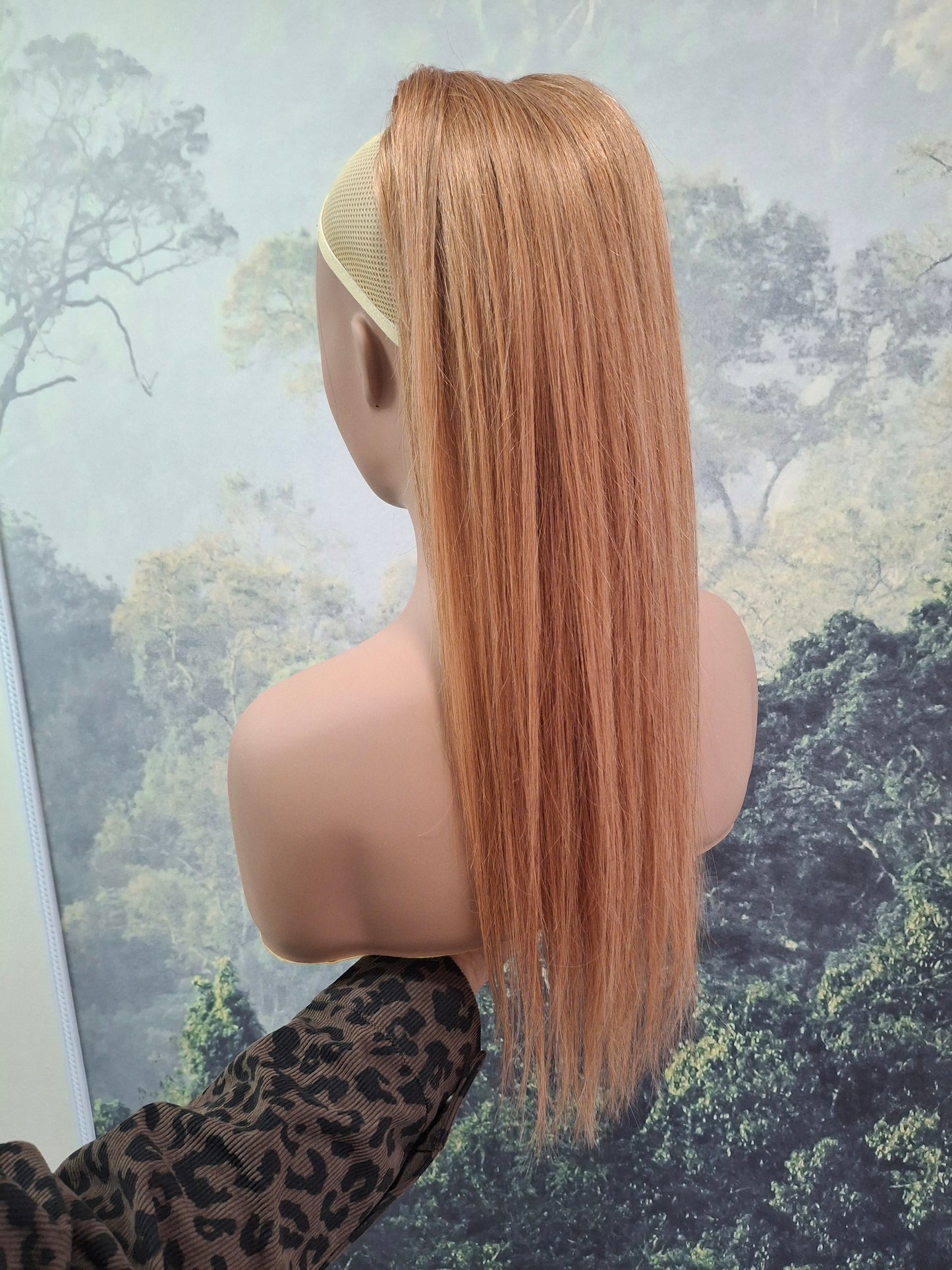 Ponytail extension - drawstring and comb, 30 light auburn, 18inch