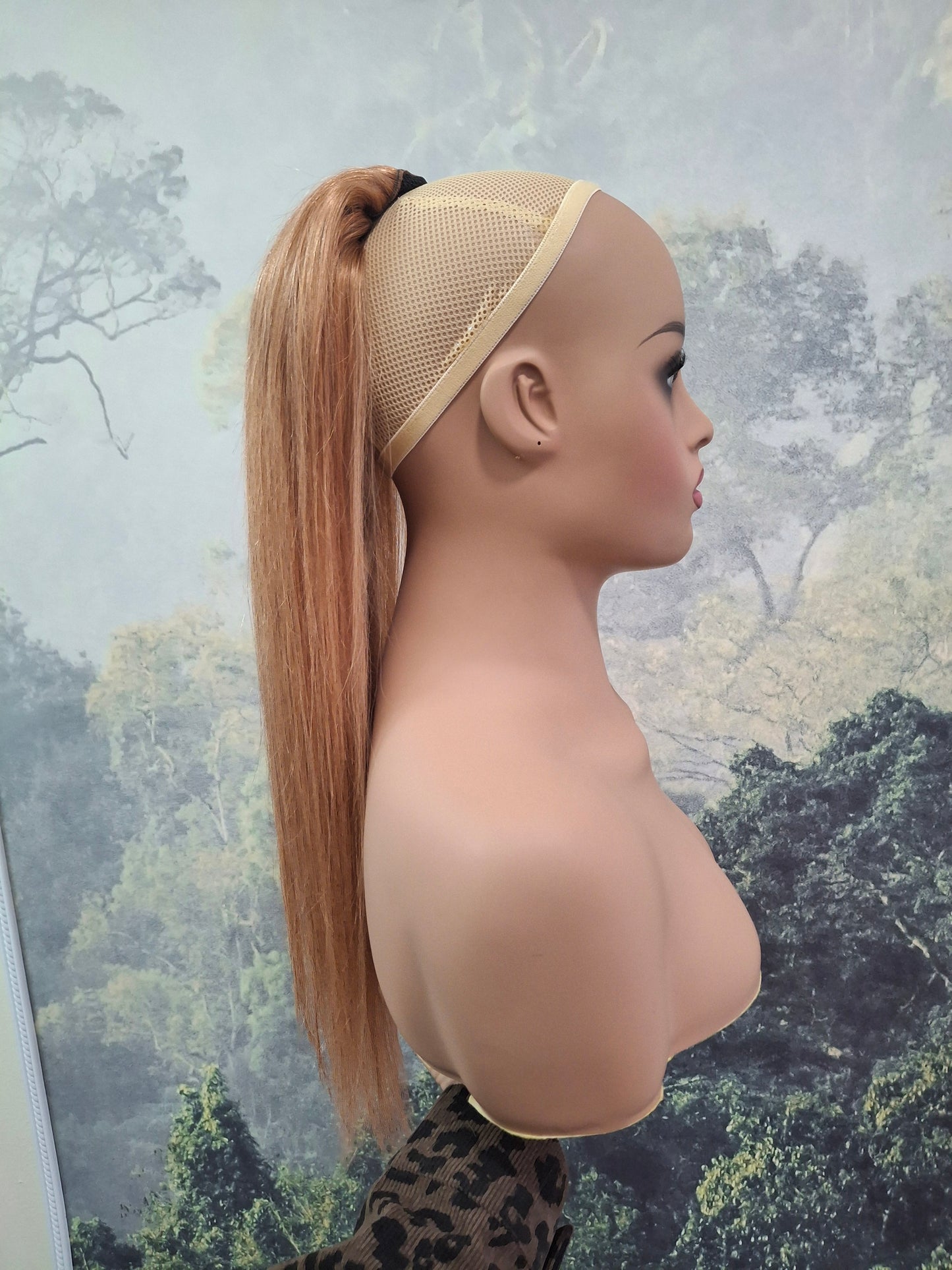 Ponytail extension - drawstring and comb, 30 light auburn, 18inch