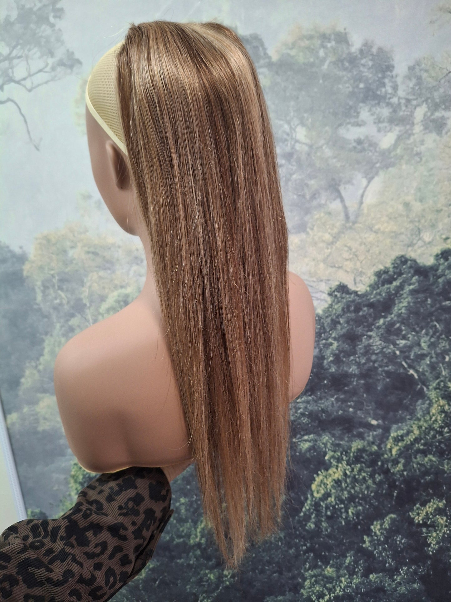 Ponytail extension - drawstring and comb, 8/27 golden brown and golden blonde, 18inch