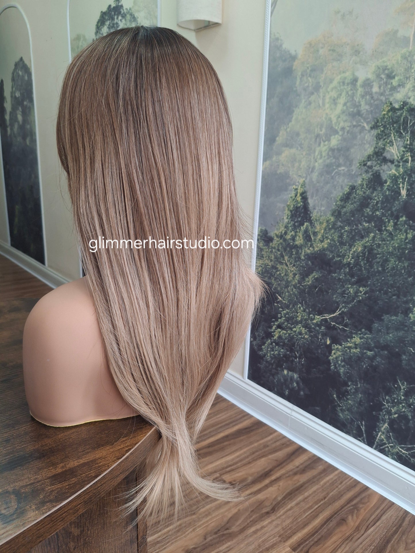 Amy budget frienly fibre wig, long layers, soft balyage