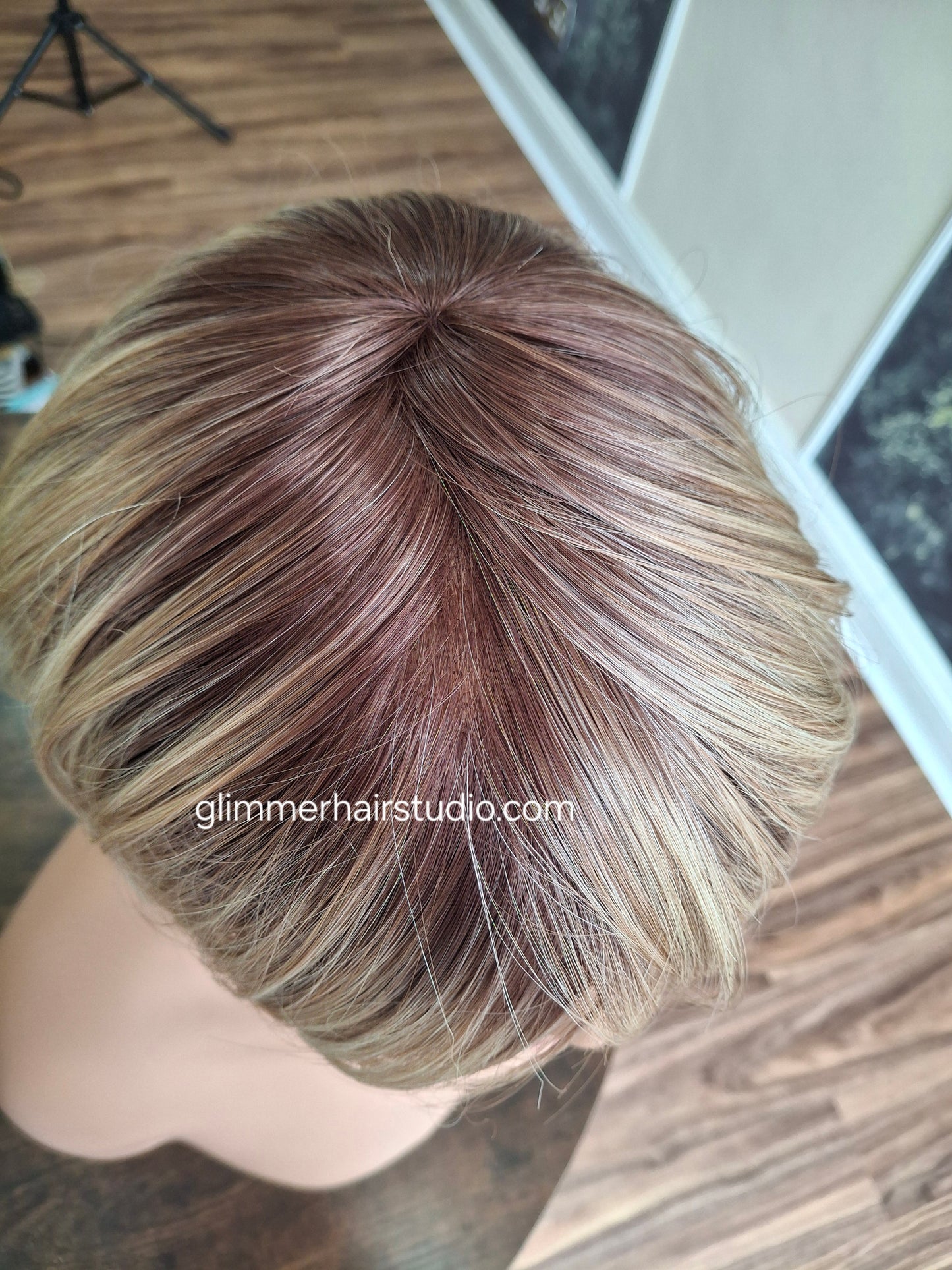 Carina monofilament fibre wig, short bob, sandy blonde, Medium