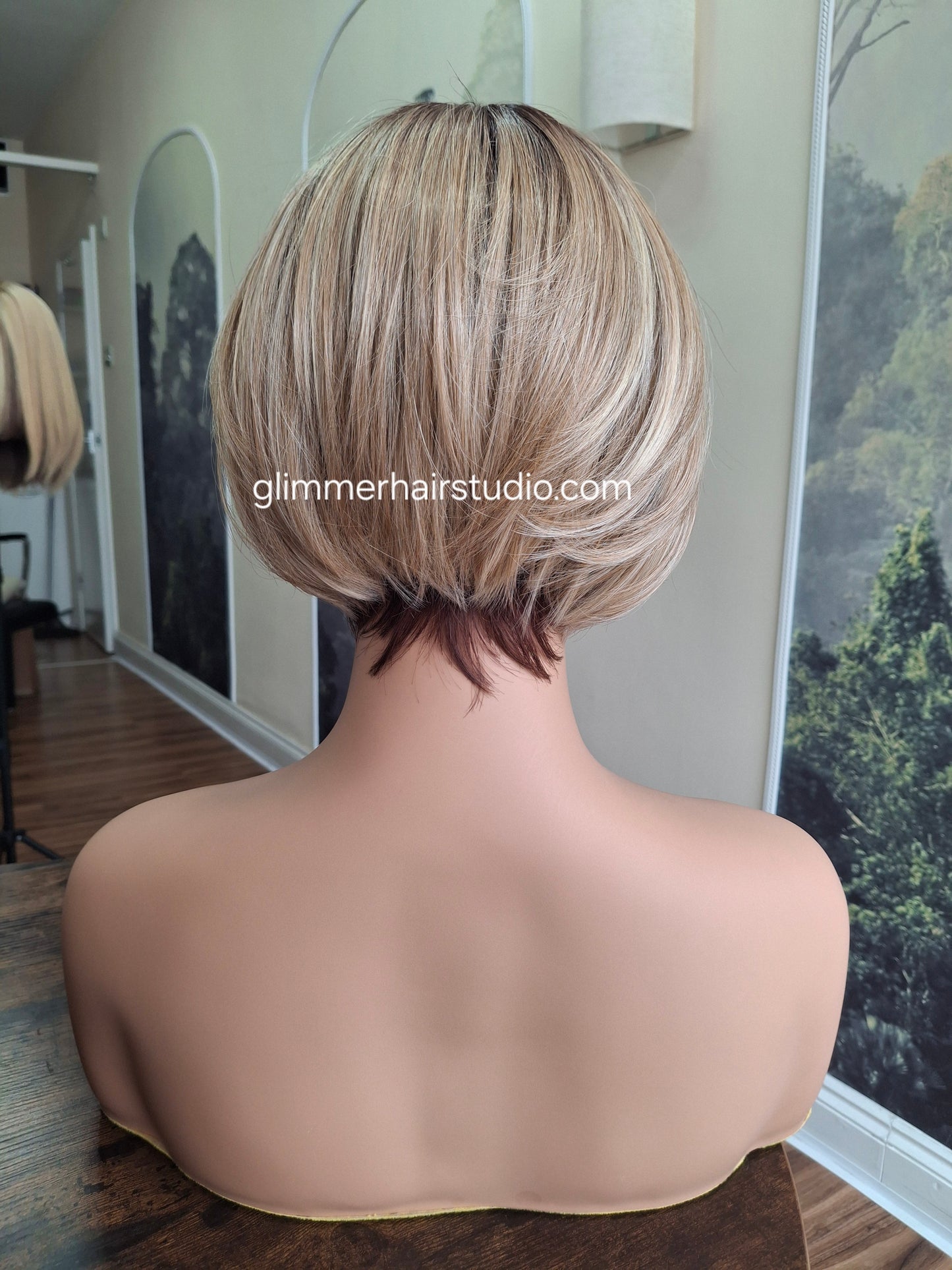 Carina monofilament fibre wig, short bob, sandy blonde, Medium