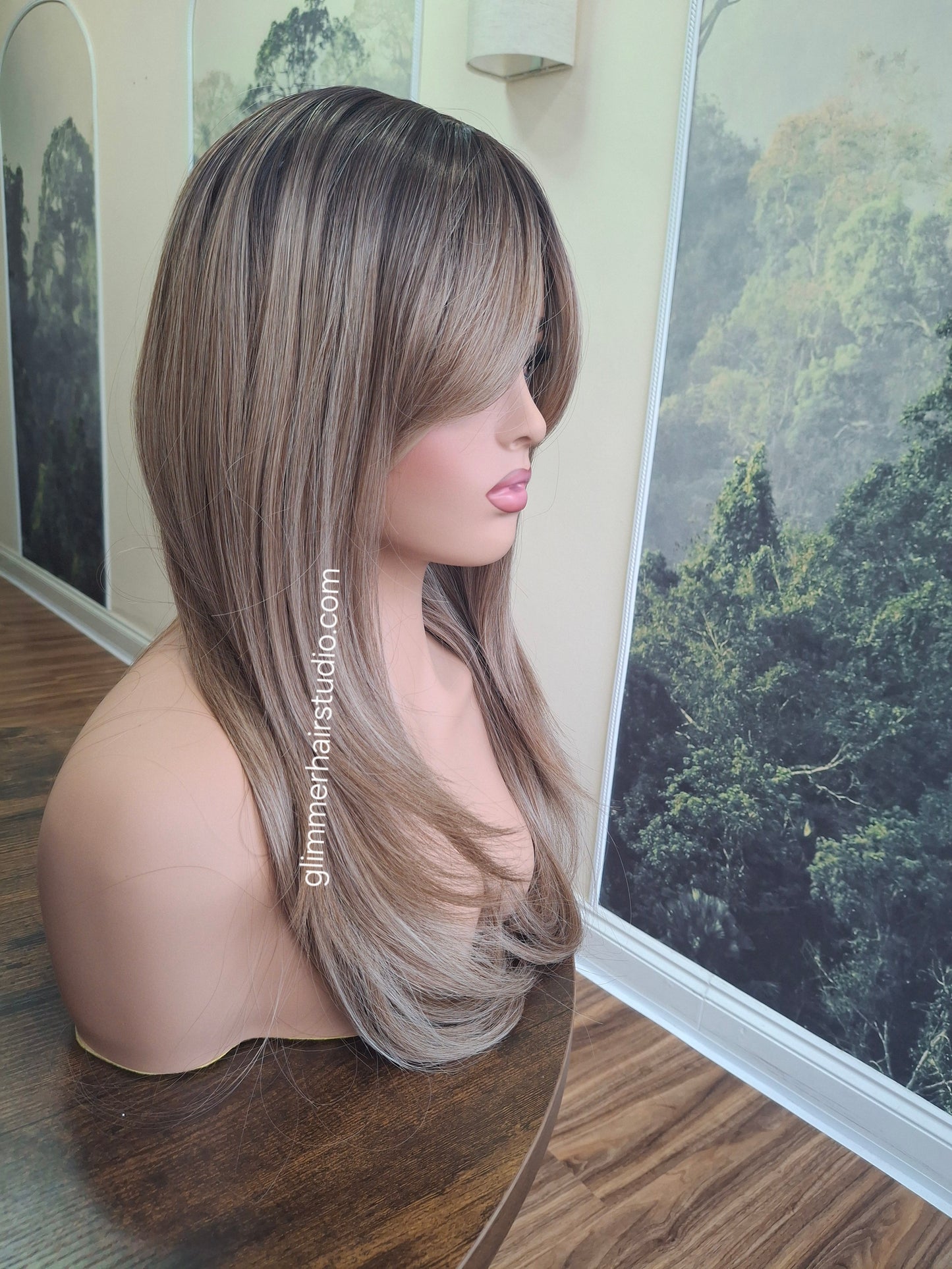 Amy budget friendly fibre wig, layers, brunette to smokey blonde, Medium adjustable cap