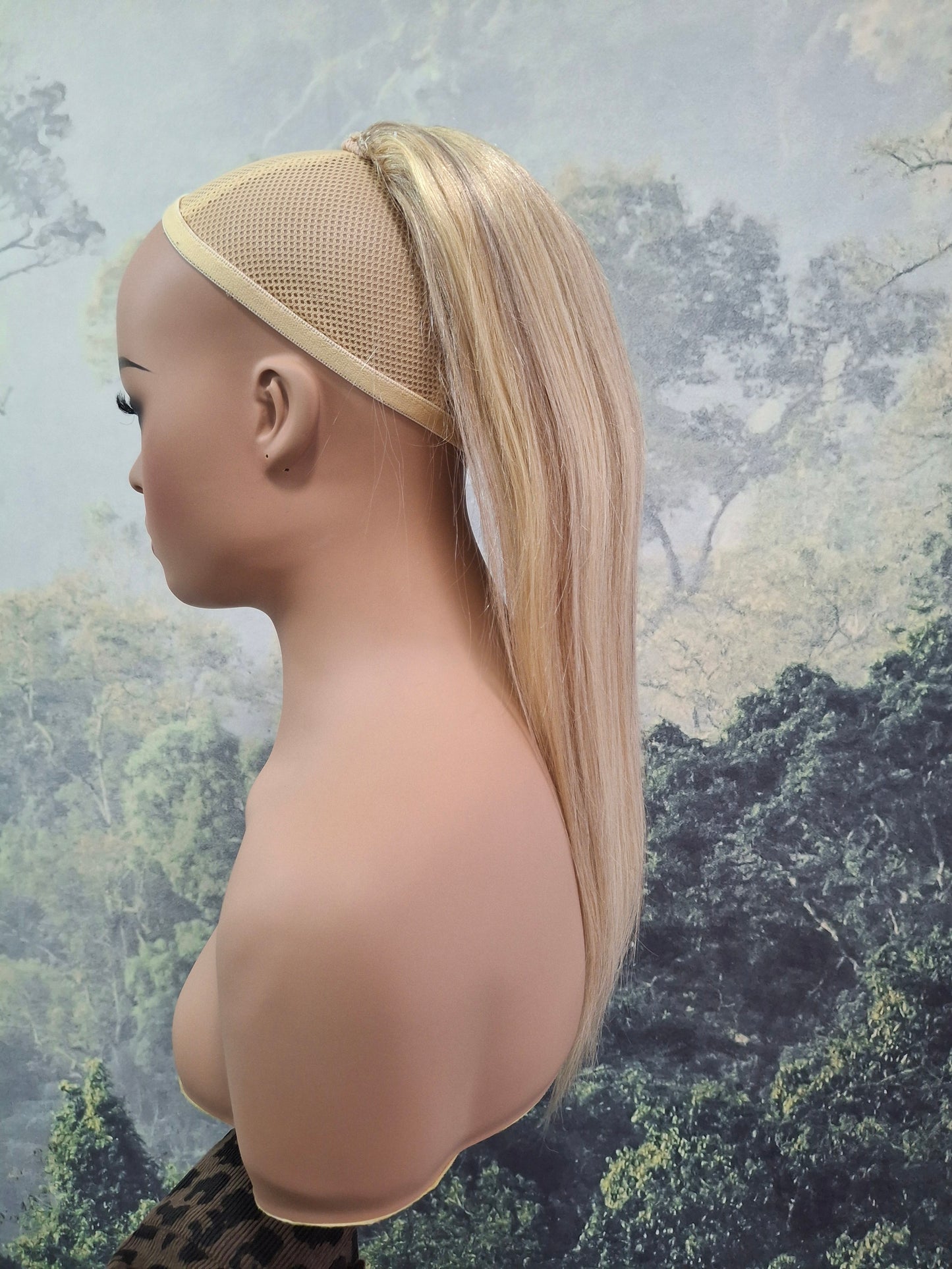 Ponytail extension - drawstring and comb, 18/613 ash blonde and light blonde, 16inch